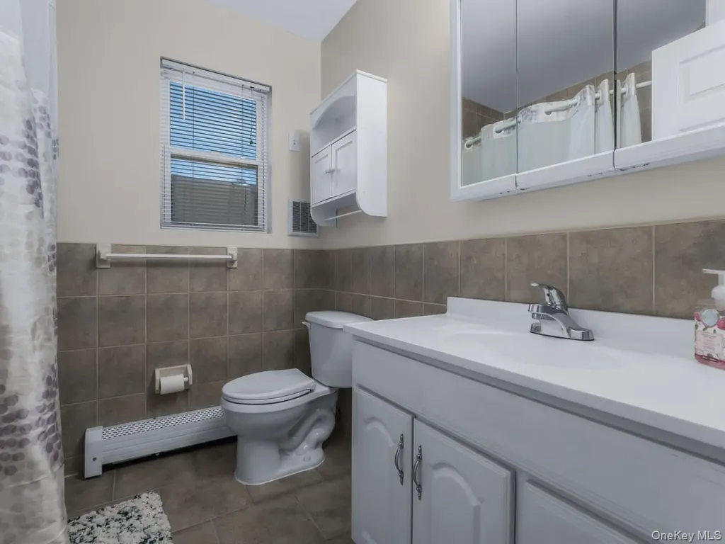 39 Mirin Avenue Roosevelt NY 11575