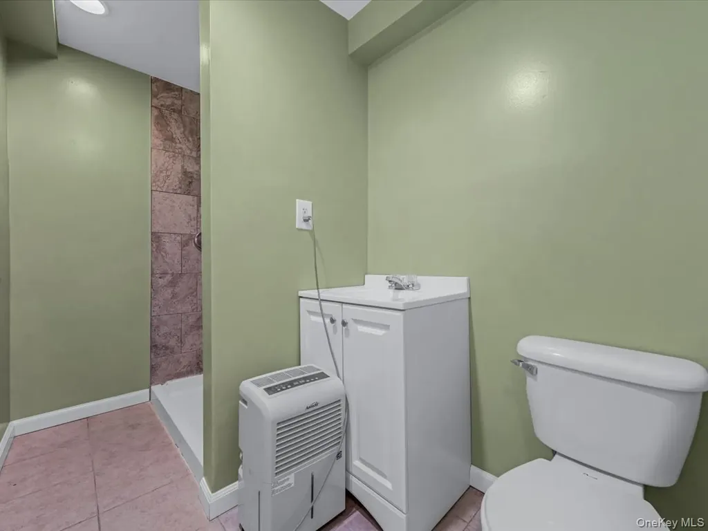 39 Mirin Avenue Roosevelt NY 11575
