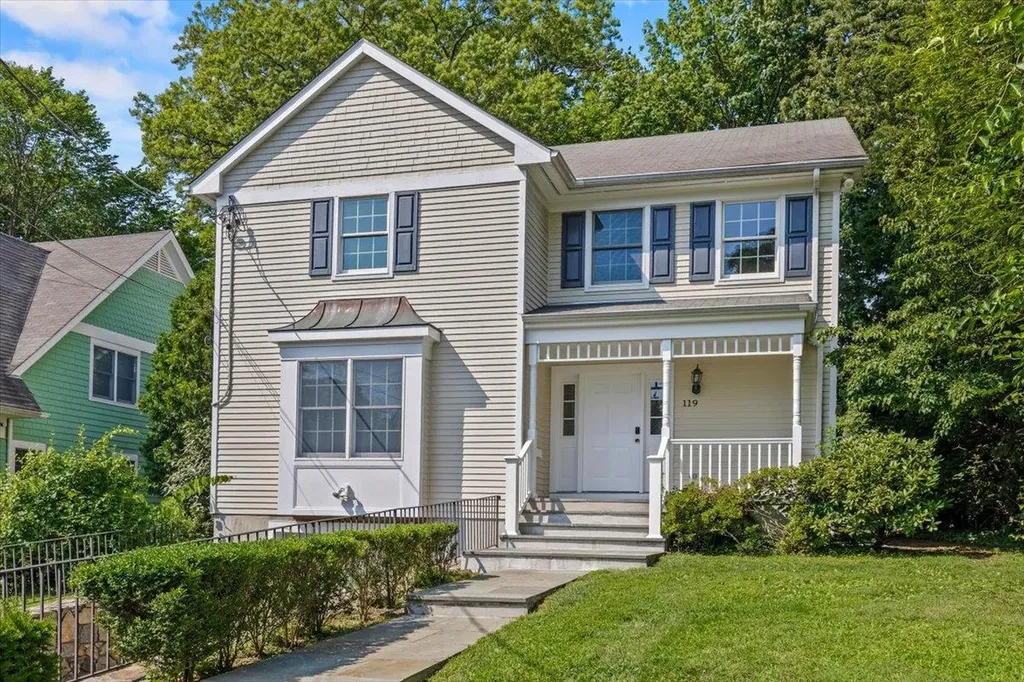 119 Brambach Road Scarsdale NY 10583