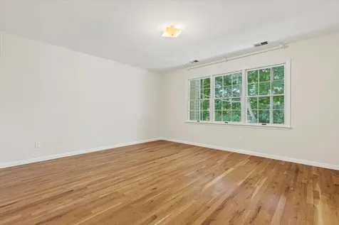 119 Brambach Road Scarsdale NY 10583