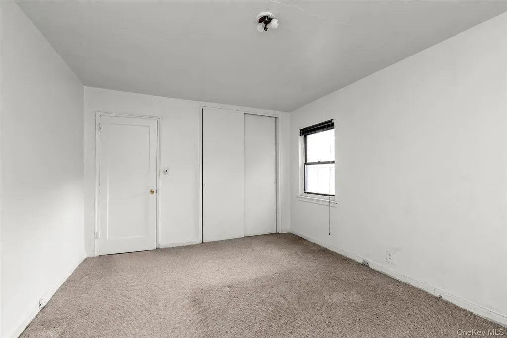 196-32 69th Avenue Fresh Meadows NY 11365