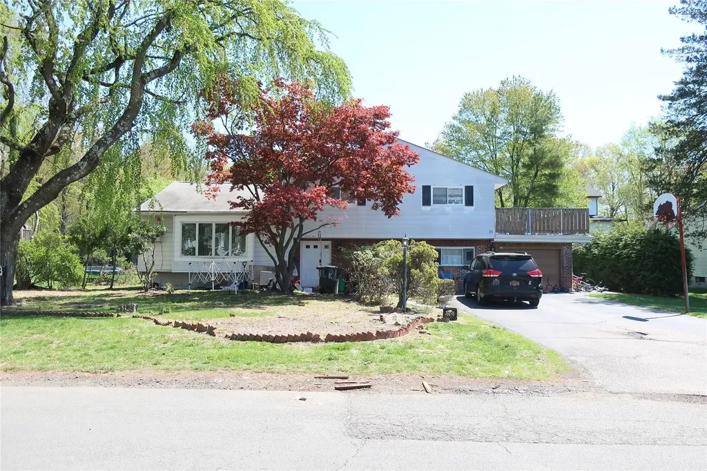 33 Briarcliff Drive Monsey NY 10952
