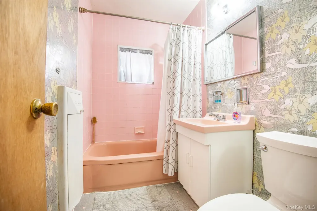 1423 Shore Drive Bronx NY 10465