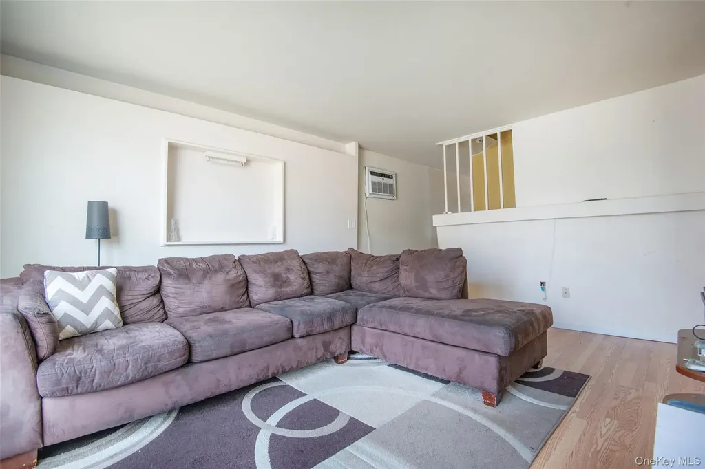 1423 Shore Drive Bronx NY 10465