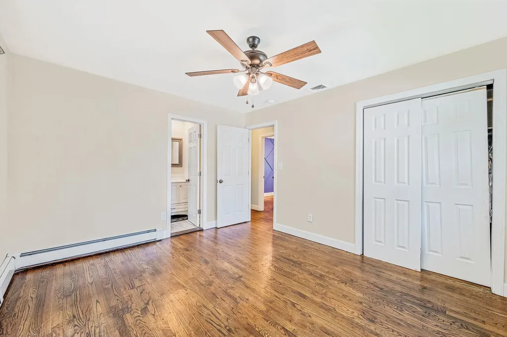 368 Carnation Drive Shirley NY 11967