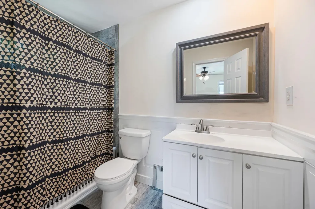 368 Carnation Drive Shirley NY 11967