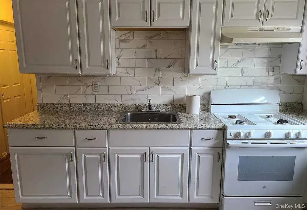 204-206 Cornell Street Hempstead NY 11550