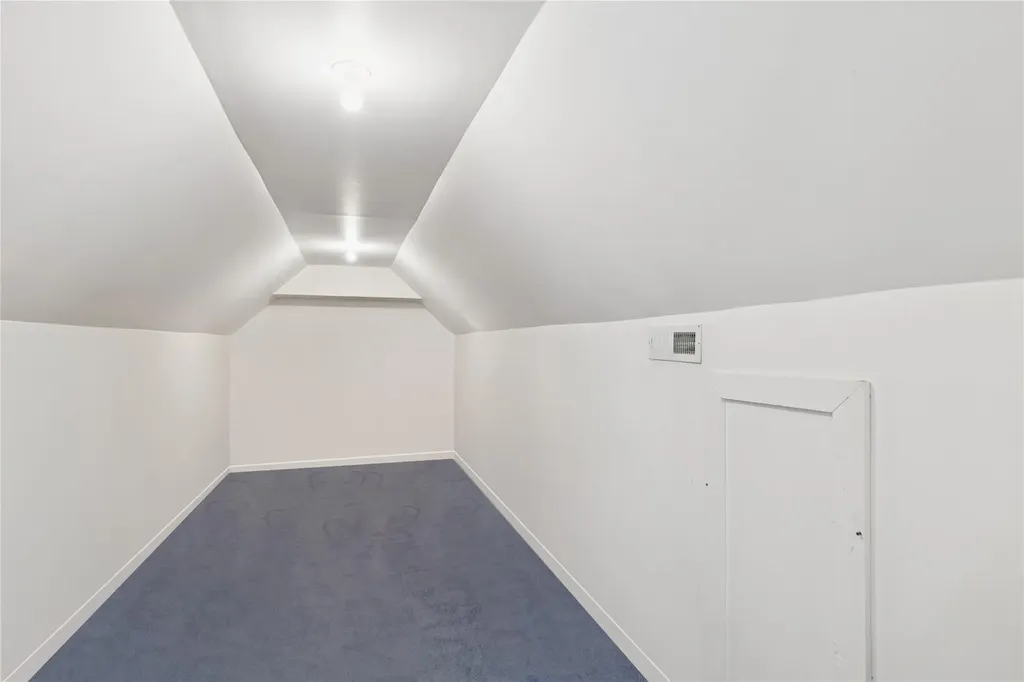 4 Pine Cone Court Moriches NY 11955