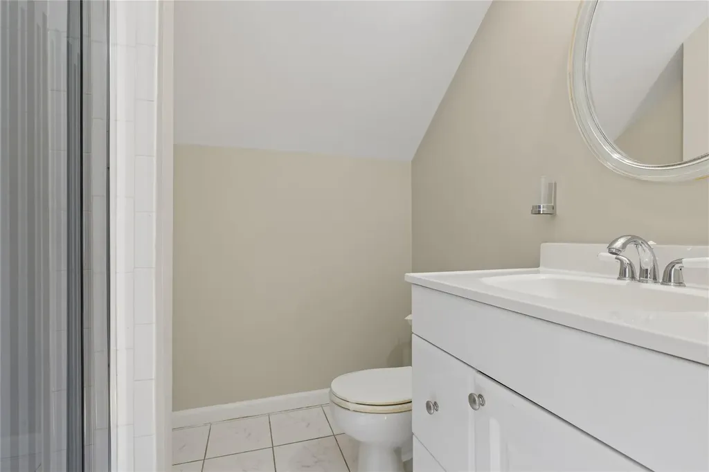 4 Pine Cone Court Moriches NY 11955