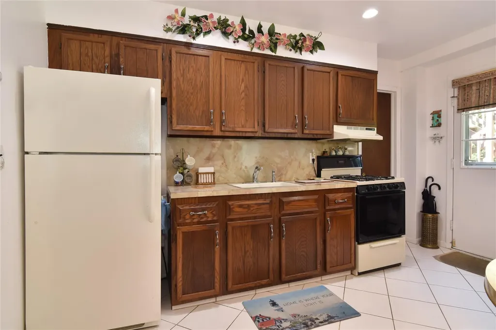 3 Rosa Drive White Plains NY 10607