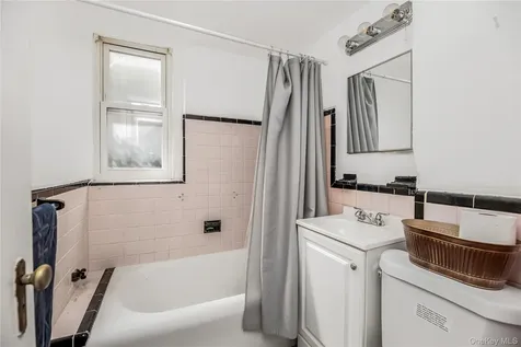 70 Cowles Avenue Yonkers NY 10704