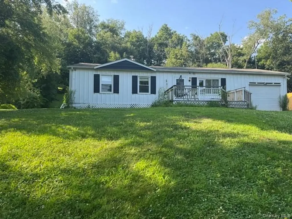 28 Sunset Terrace Warwick NY 10990