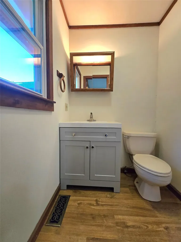 10 Aspinwall Road Red Hook NY 12571