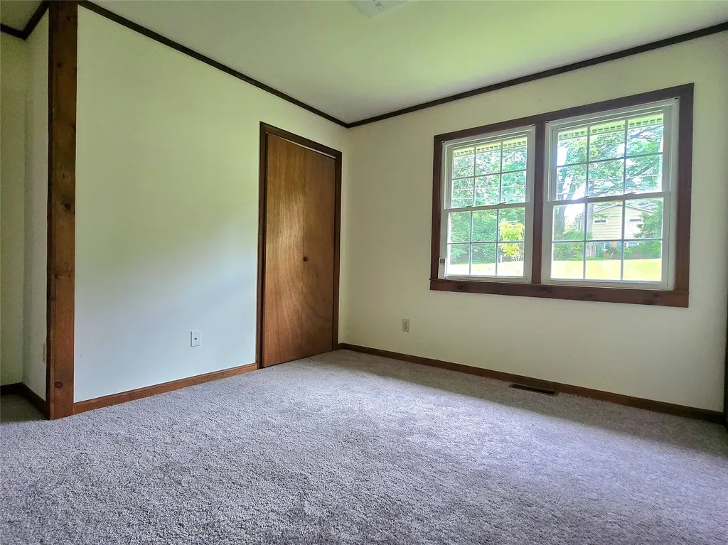 10 Aspinwall Road Red Hook NY 12571