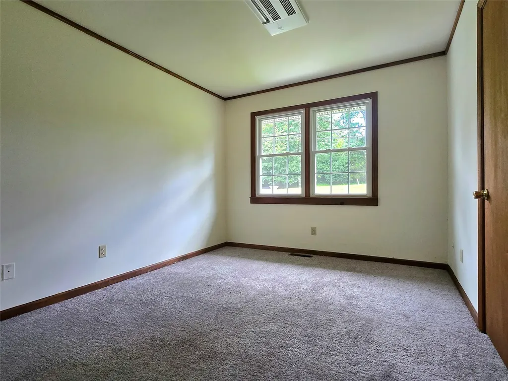10 Aspinwall Road Red Hook NY 12571