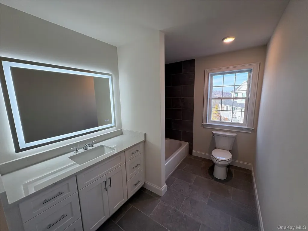 38 Dartmouth Drive Poughkeepsie NY 12603