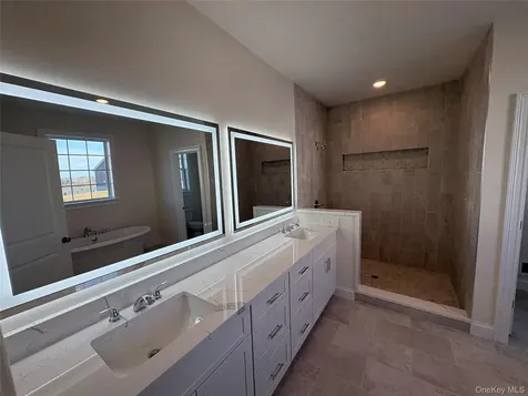 38 Dartmouth Drive Poughkeepsie NY 12603