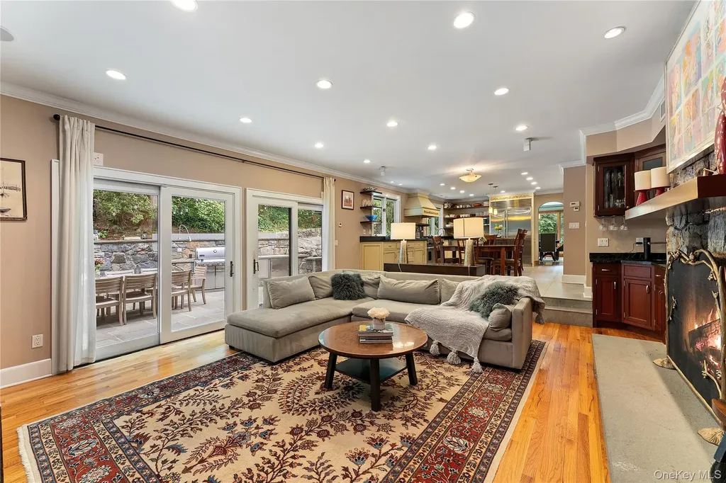 16 Shady Lane Irvington NY 10533