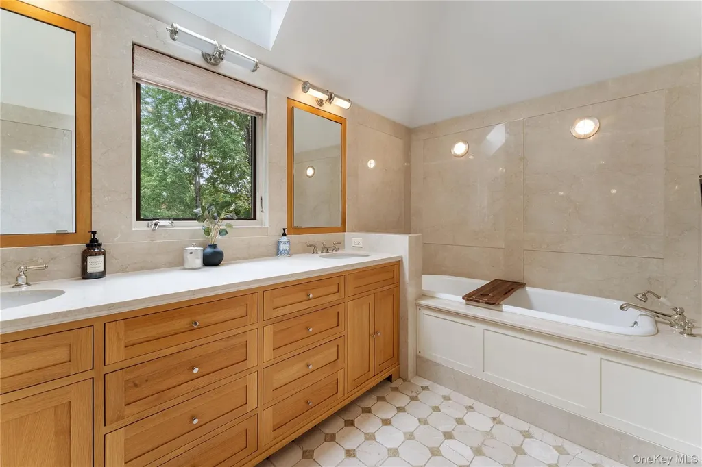16 Shady Lane Irvington NY 10533