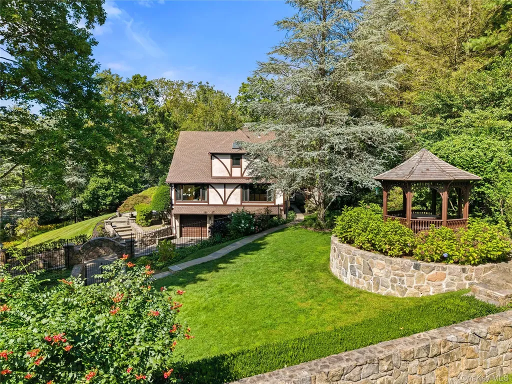16 Shady Lane Irvington NY 10533