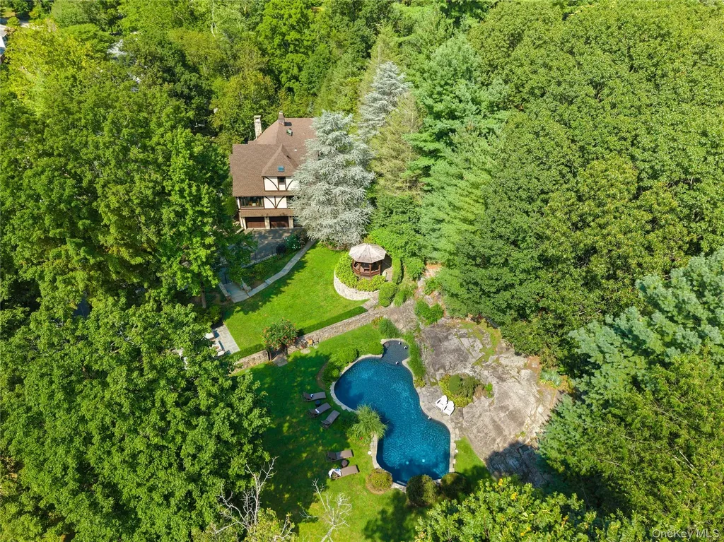 16 Shady Lane Irvington NY 10533