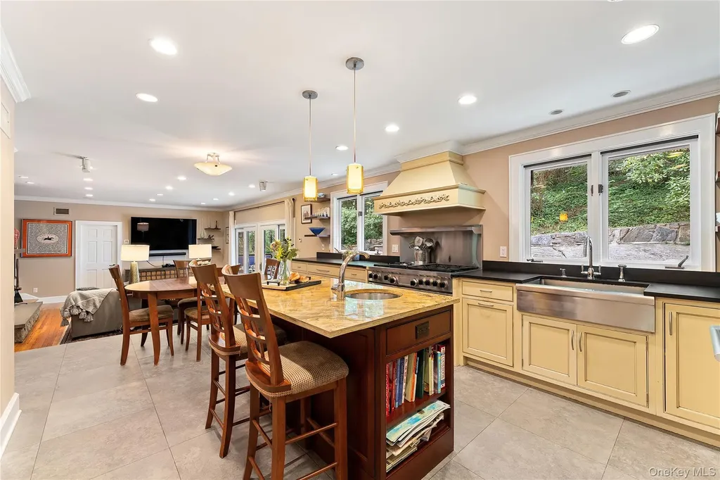 16 Shady Lane Irvington NY 10533