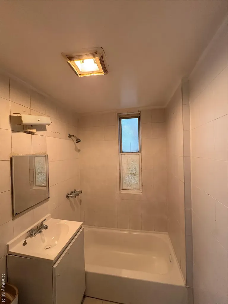 1011 Hemlock Street Brooklyn NY 11208