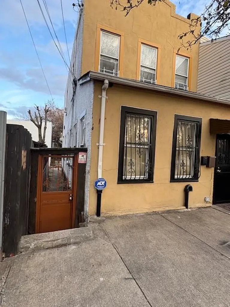 1011 Hemlock Street Brooklyn NY 11208