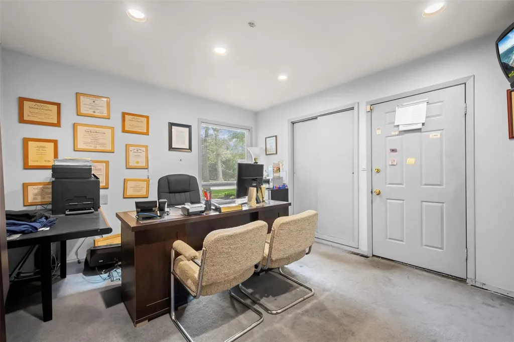 10 Hunter Avenue Miller Place NY 11764