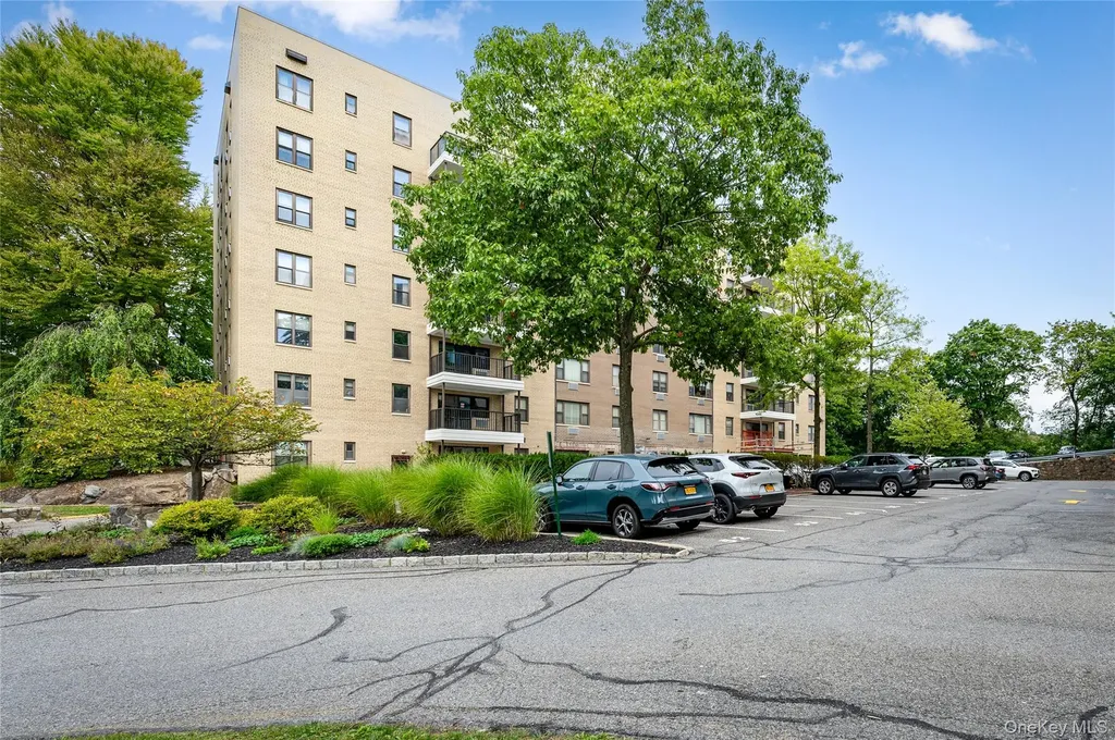25 Stewart Place Mount Kisco NY 10549