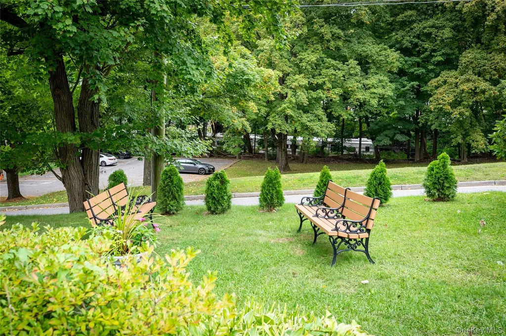 25 Stewart Place Mount Kisco NY 10549