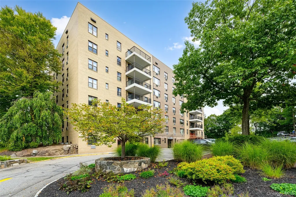 25 Stewart Place Mount Kisco NY 10549