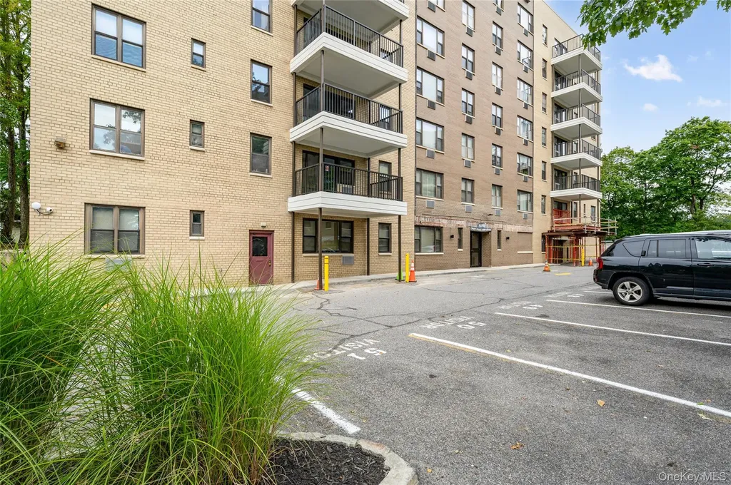 25 Stewart Place Mount Kisco NY 10549