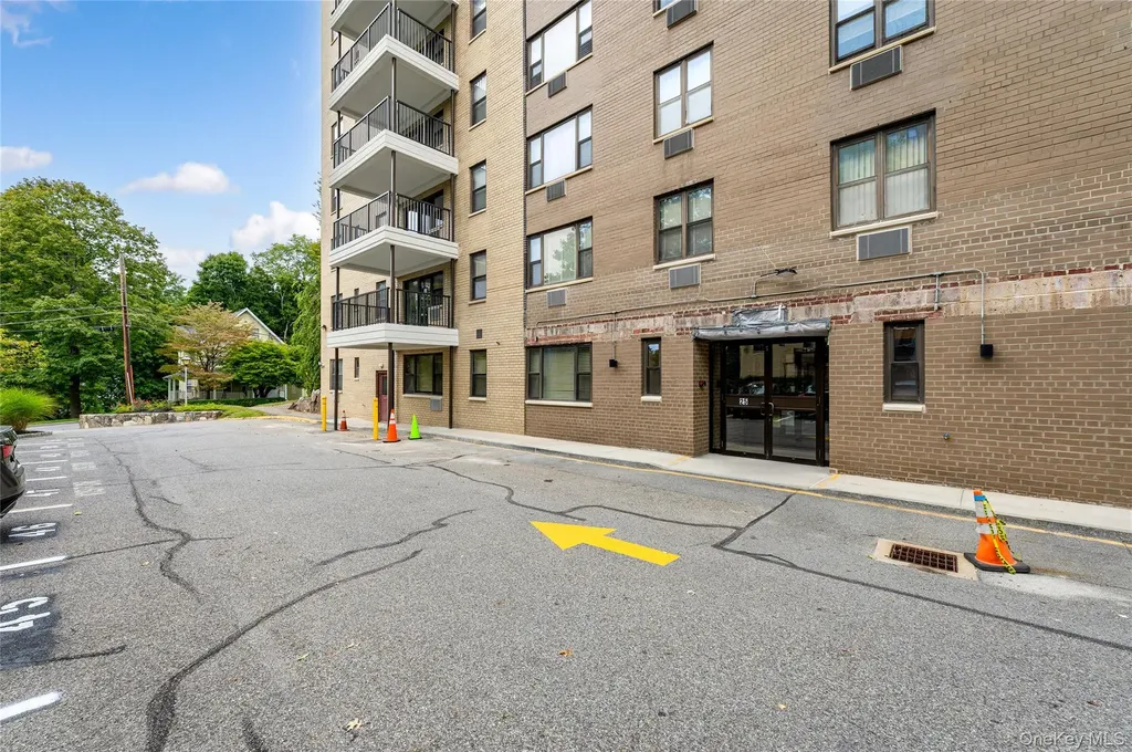 25 Stewart Place Mount Kisco NY 10549