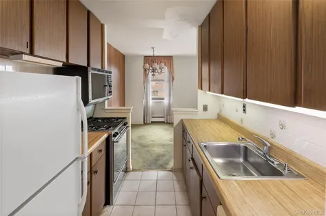 25 Stewart Place Mount Kisco NY 10549