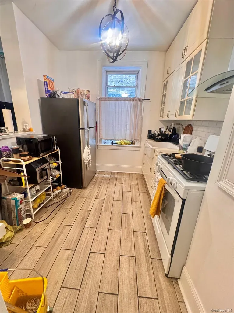 98-15 34th Avenue Corona NY 11368