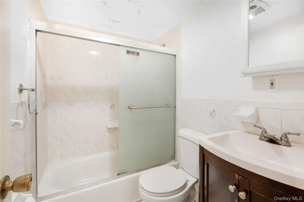 69 Monroe Street Brooklyn NY 11216