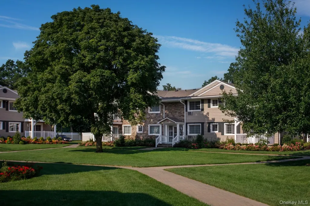 24 Williams Boulevard Lake Grove NY 11755
