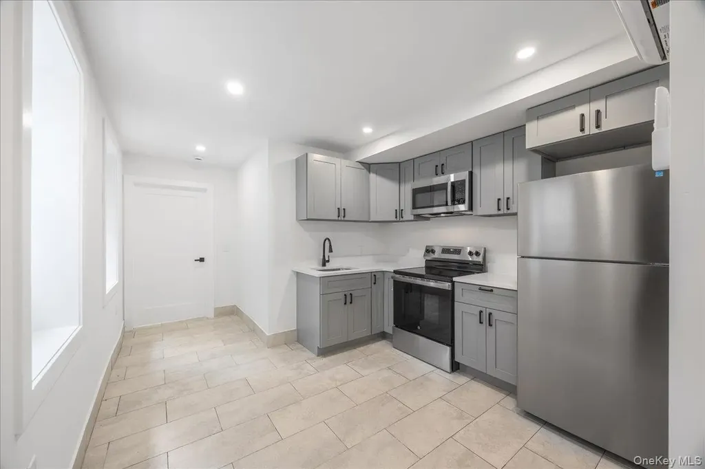 2740 Sexton Place Bronx NY 10469