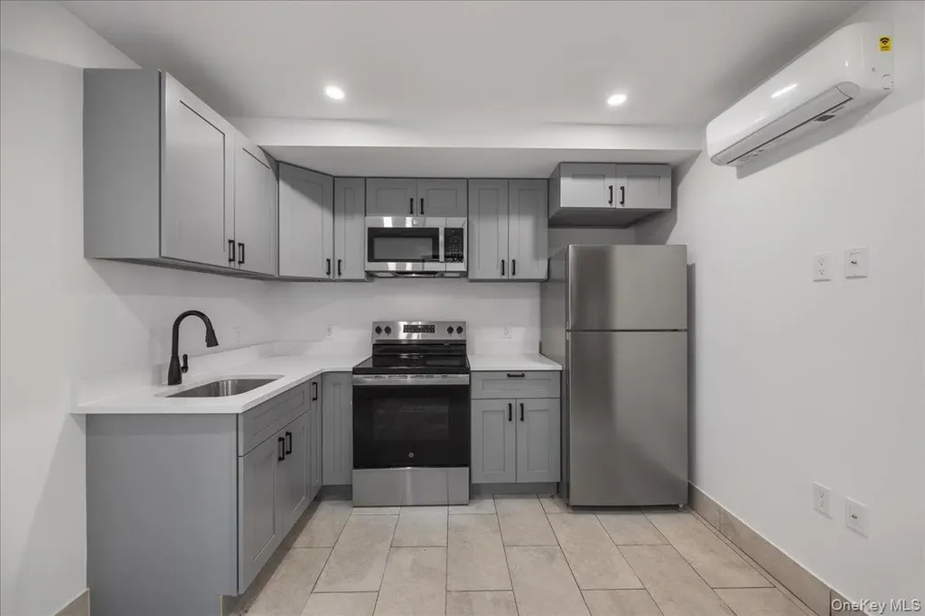 2740 Sexton Place Bronx NY 10469