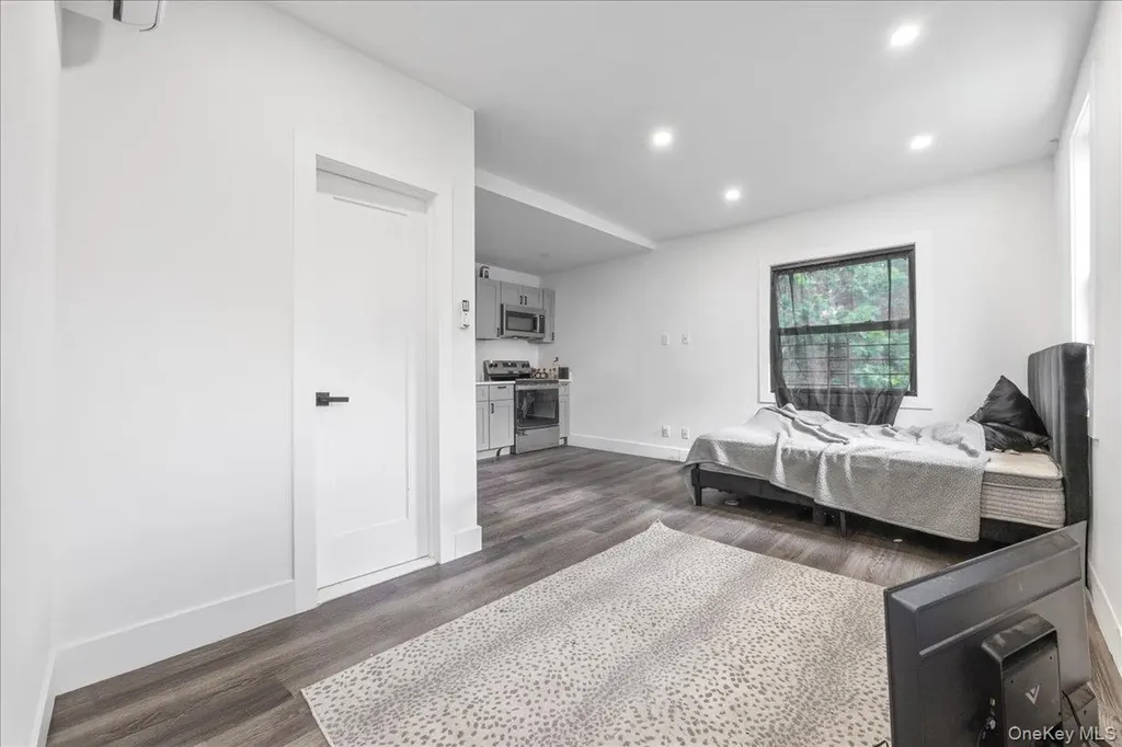 2740 Sexton Place Bronx NY 10469