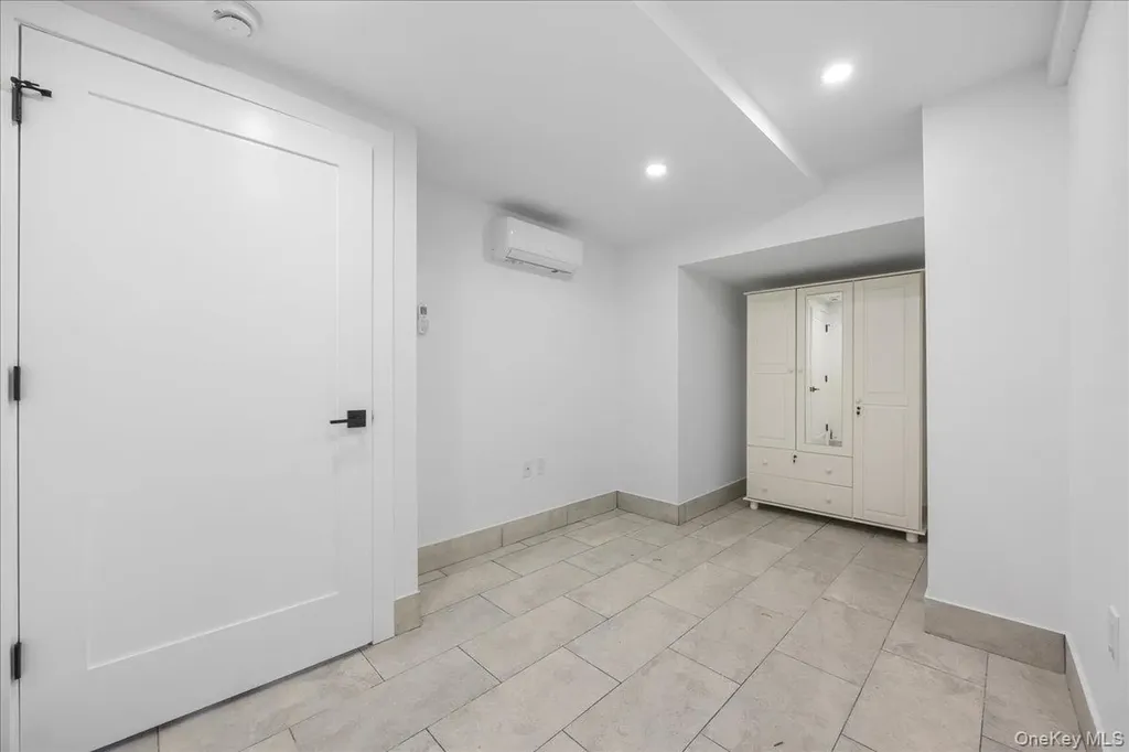 2740 Sexton Place Bronx NY 10469