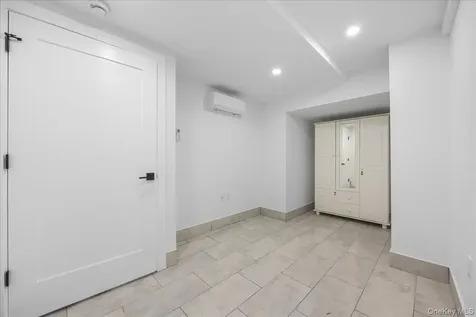 2740 Sexton Place Bronx NY 10469