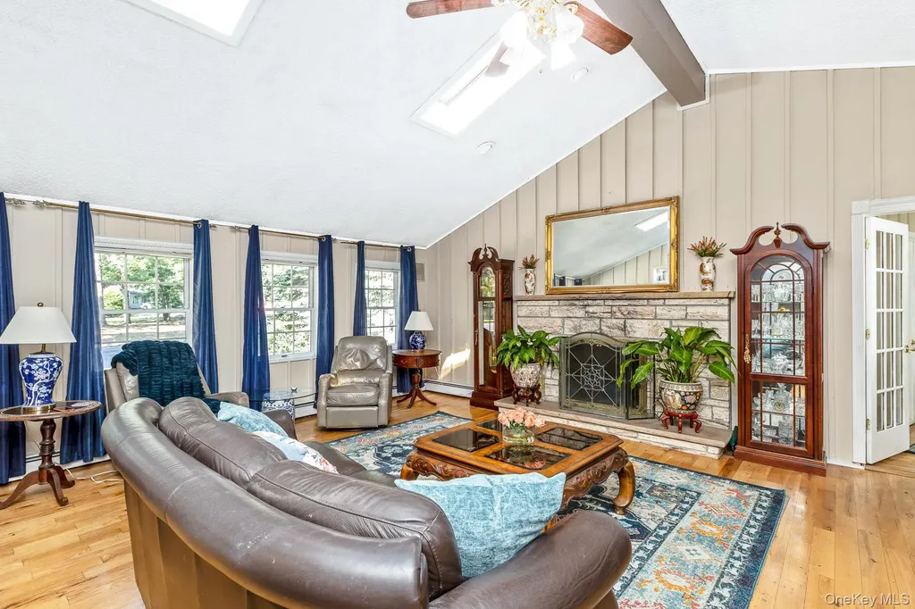 43 Fox Lane Shoreham NY 11786