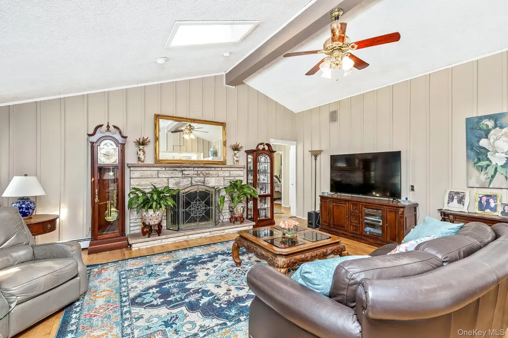 43 Fox Lane Shoreham NY 11786