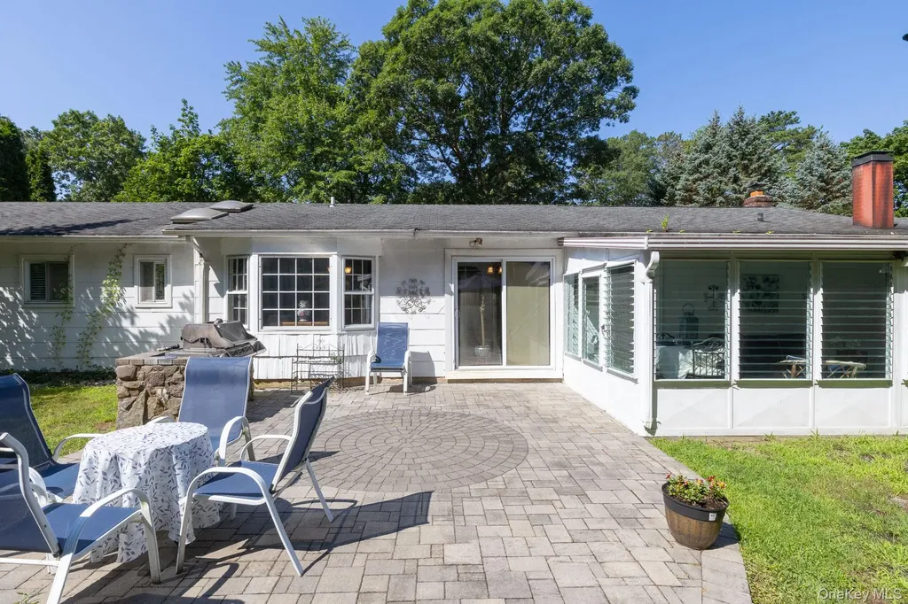 43 Fox Lane Shoreham NY 11786