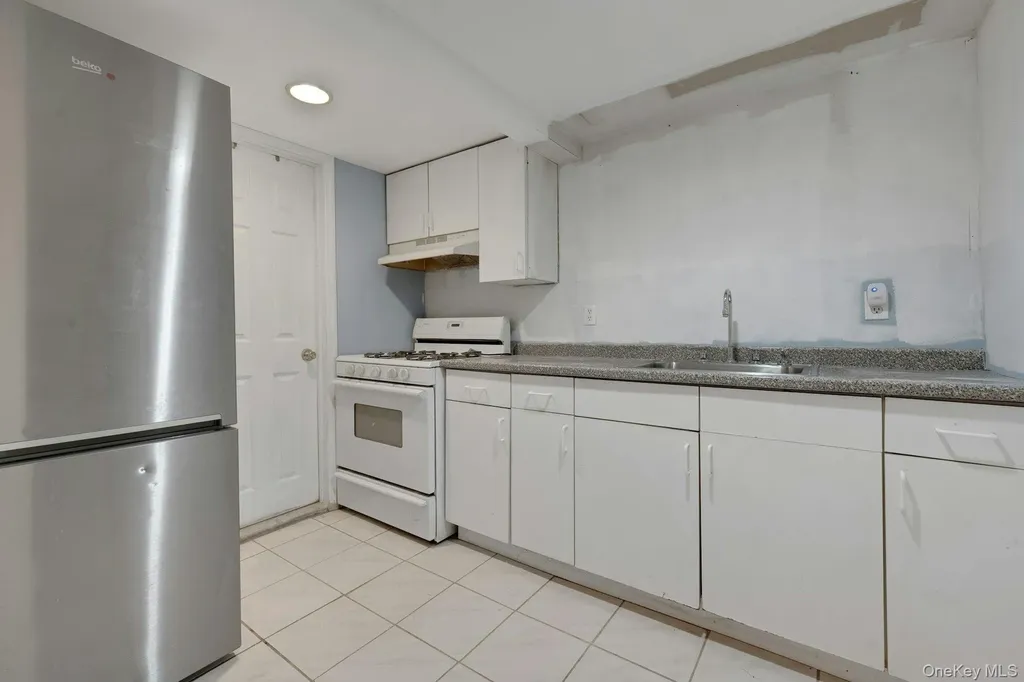 74 Aster Place Bronx NY 10465