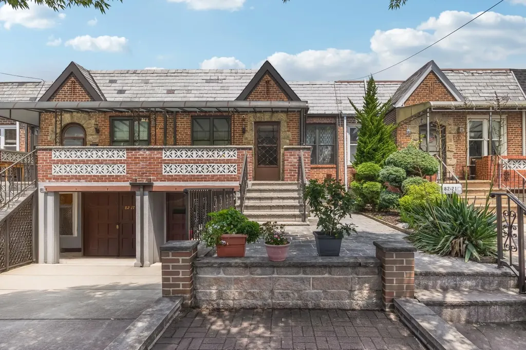 82-19 77th Avenue Glendale NY 11385