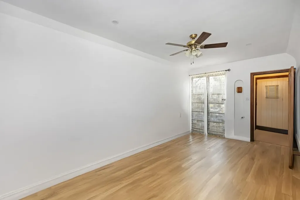 82-19 77th Avenue Glendale NY 11385