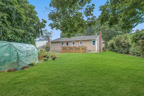 35 Anna Street Bay Shore NY 11706